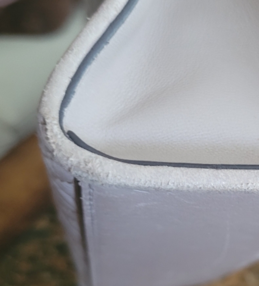 Tory Burch Cream Quilted Bag - Picture 6 of 10